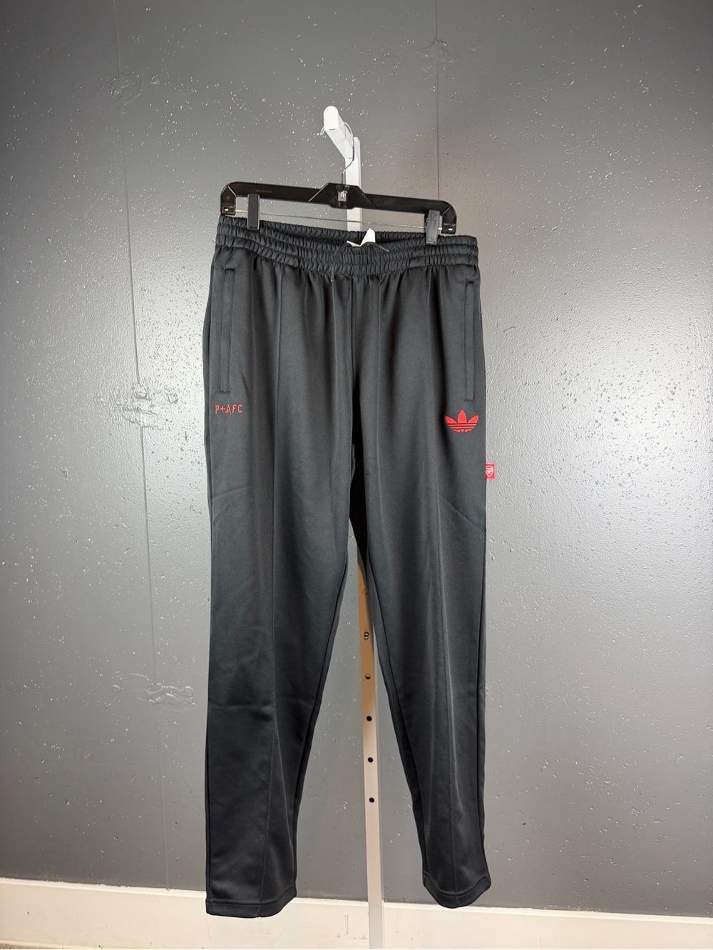 Arsenal adidas Places+faces Track Pants SZ L NWT